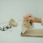 Το ghosting δεν είναι προσωπικό – είναι μηχανισμός άμυνας